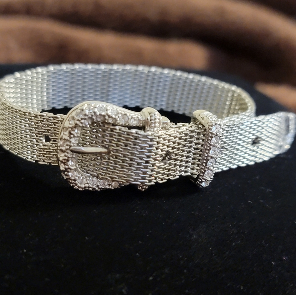 Silver Buckle Bracelet with white topaz